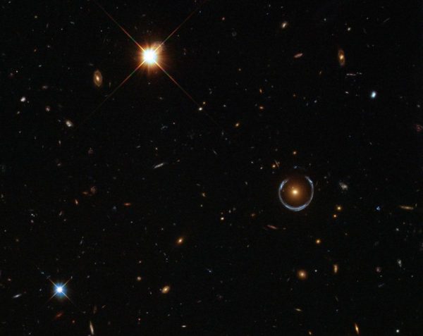 Hubble Captures a “Lucky” Galaxy Alignment