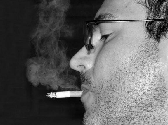 http://hypescience.com/wp-content/uploads/2012/01/generic_smoker_cigarette_02.jpg