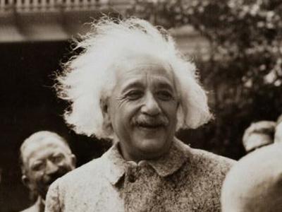 Albert_Einstein_Laughing_Smiling