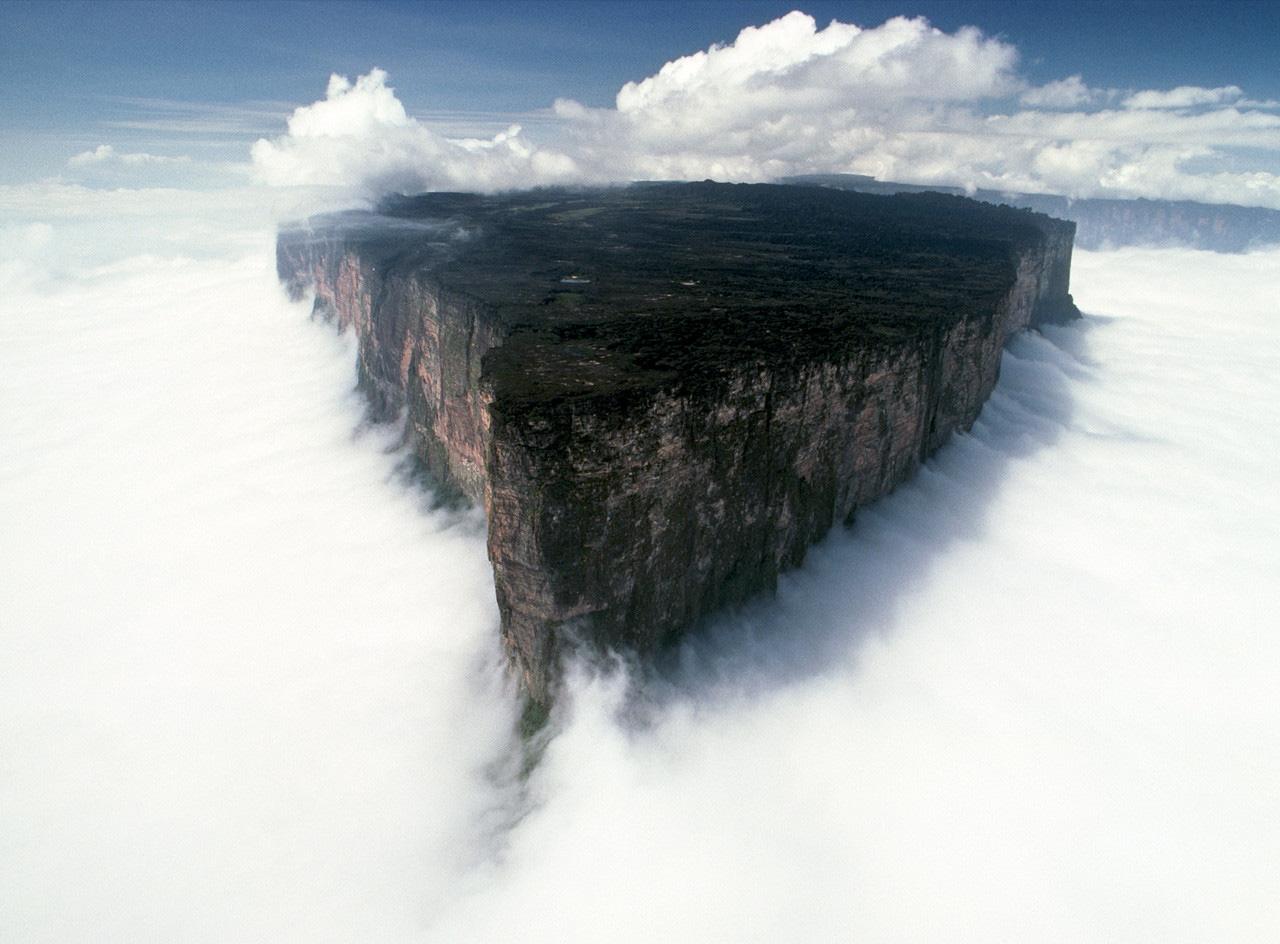 Mount_Roraima_Venezuela1.jpg