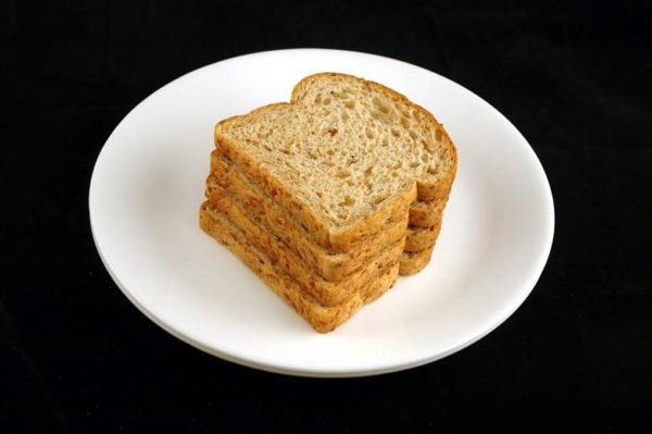 Pão de linho - 90 gramas= 200 calorias