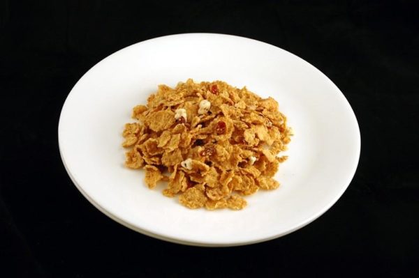Cereal crocante de baunilha e uva-do-monte - 55 gramas= 200 calorias
