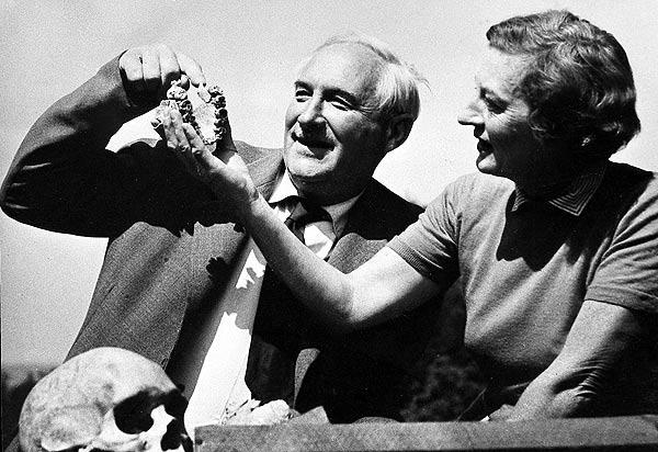 FORUM: Mary Leakey: Google homenageia arqueóloga que descobriu diversos fósseis ancestrais humanos