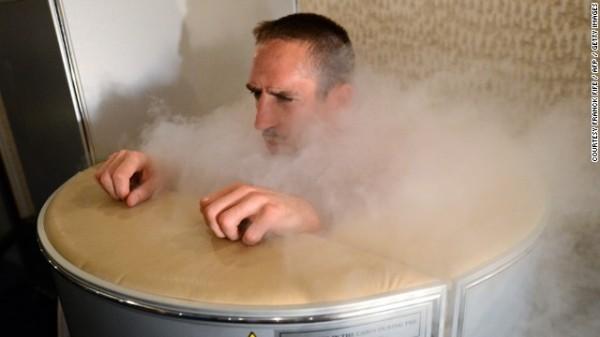 130930124757-life-extension-cryotherapy-chamber-franck-libery-horizontal-gallery