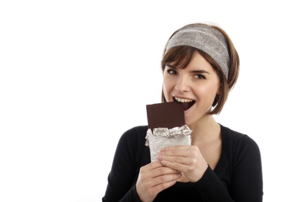 women-eat-chocolate