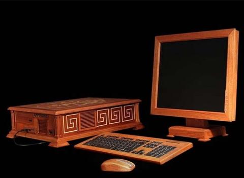 computador de madeira