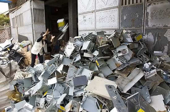 Lixo eletrônico em Guiyu na China