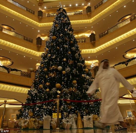 A árvore de Natal mais cara do mundo custa 11 milhões de dólares!
