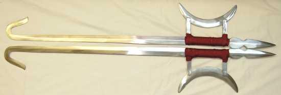 Armas Brancas: Lanças, espadas, maças e flechas – como lutar sem pólvora da  pré-história ao século XXI - Editora Draco