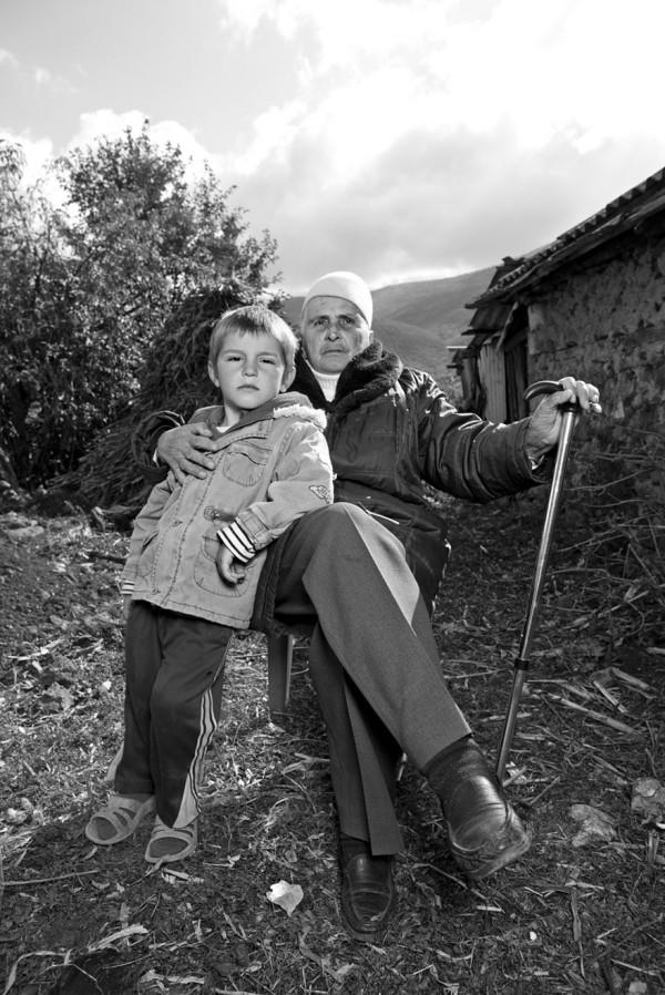 burneshas-albanian-women-who-live-as-men-jill-peters-2
