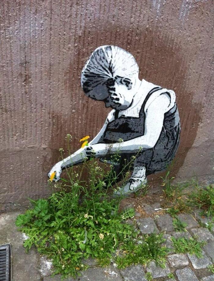 street-art-interacts-with-nature-10