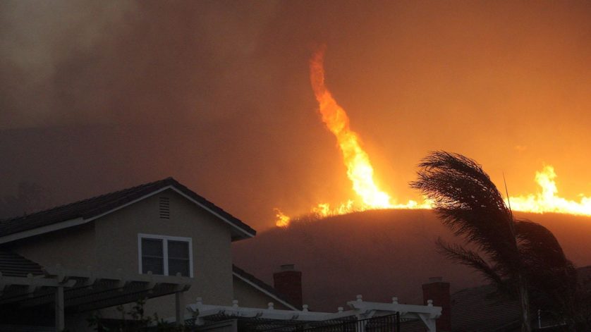 Santa Ana Winds Stoke Another Wildfire in Southern California