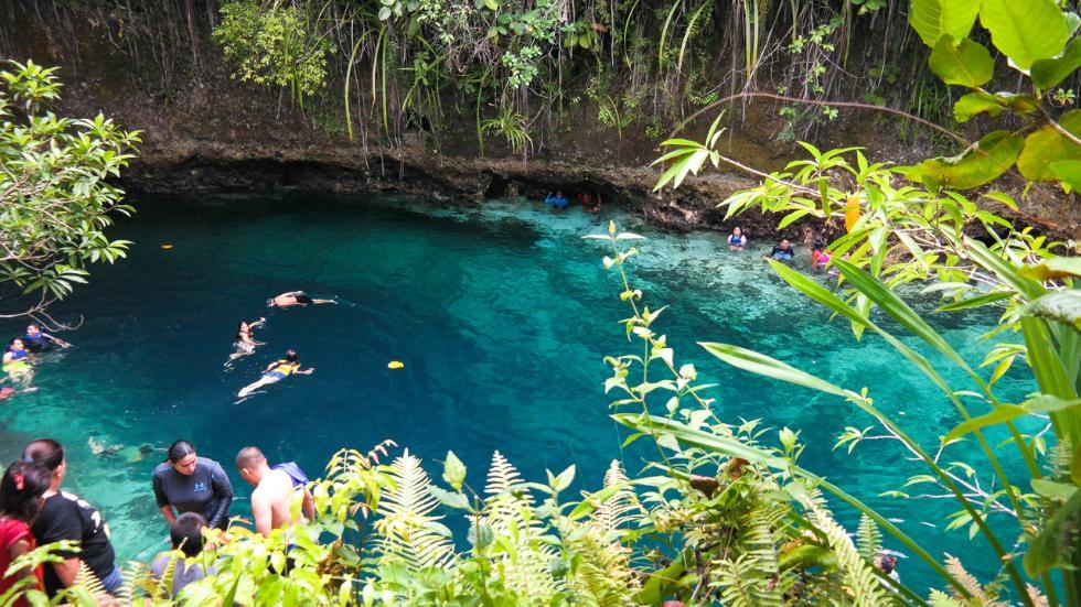 9 lugares inacreditáveis para nadar ao redor do mundo