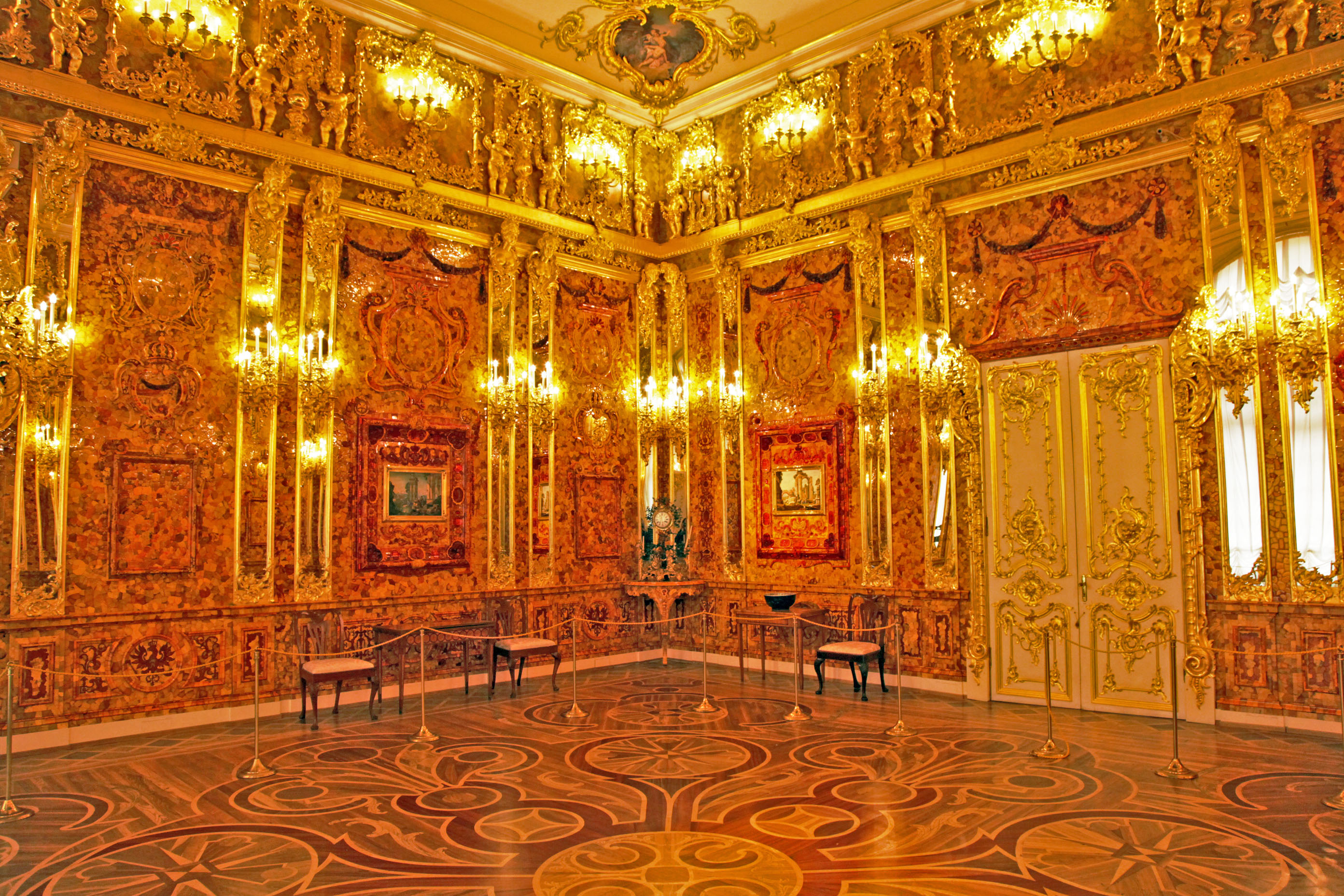 Янтарная комната в пушкине фото