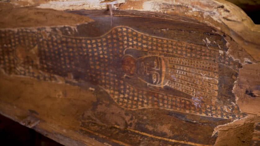Pictografia descoberta na parte interna da tampa de um dos sarcófagos encontrados